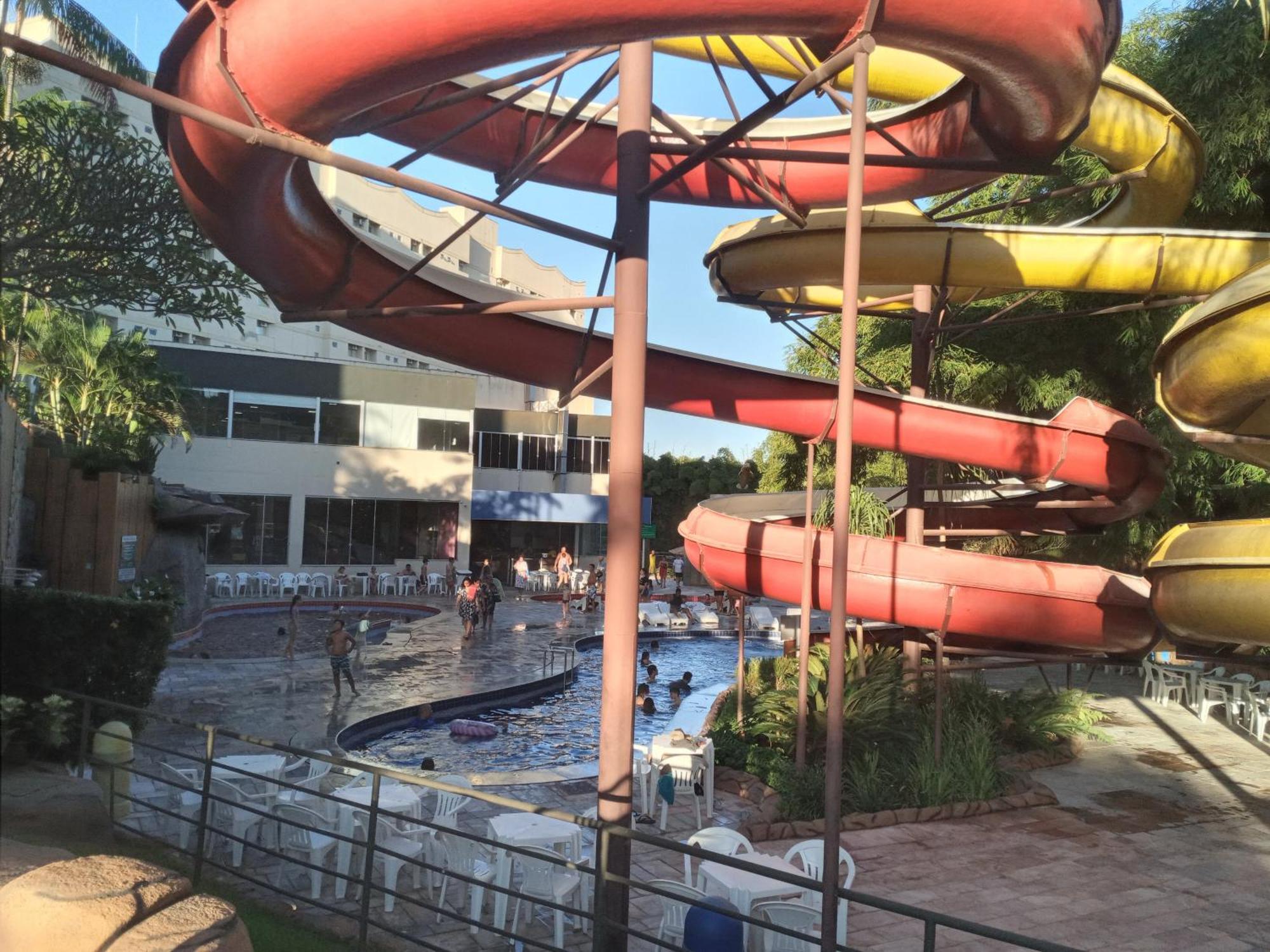 Golden Express Flat B-119 - Conforto E Lazer Toda Familia * Caldas Novas