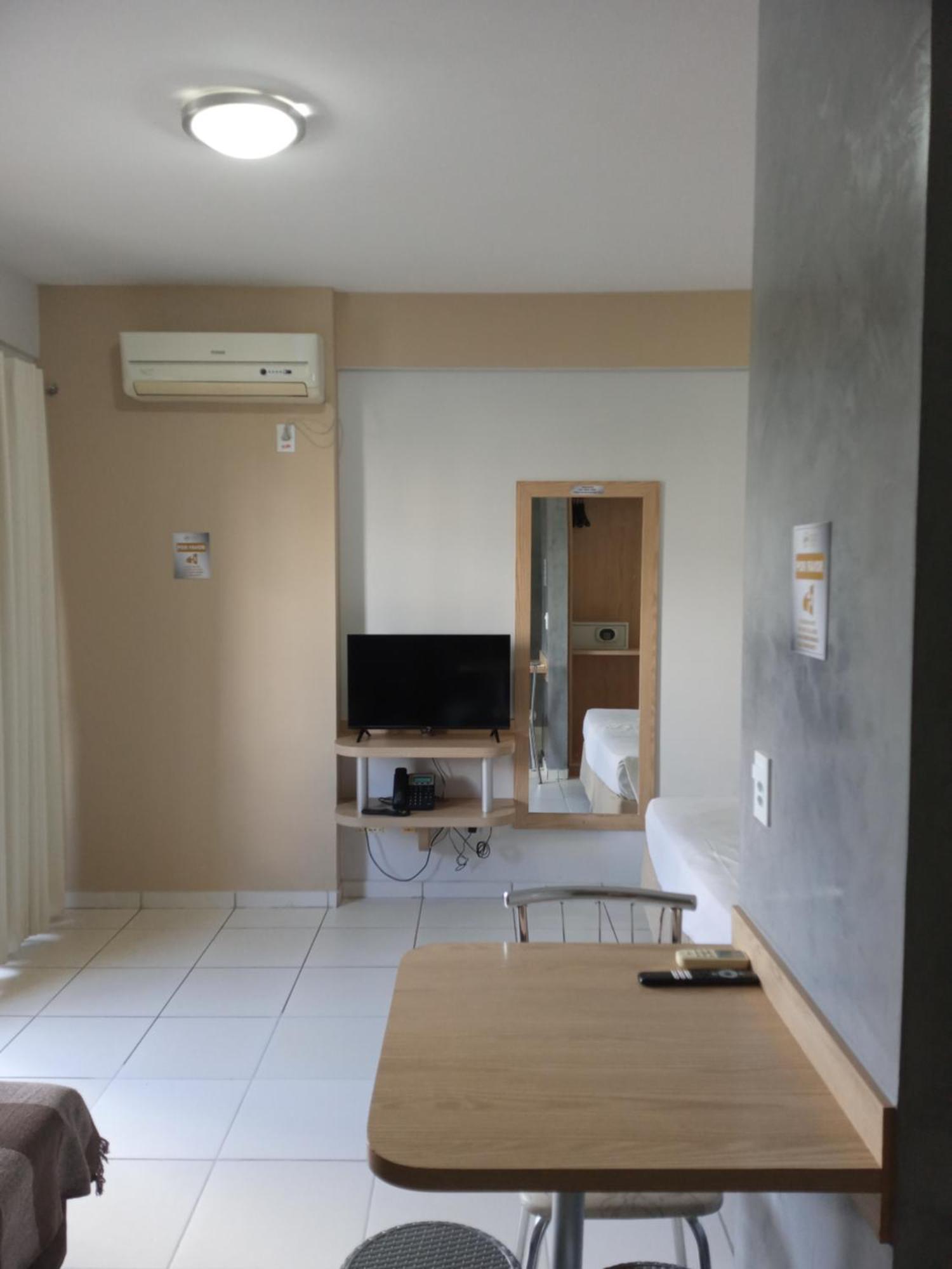Golden Express Flat B-119 - Conforto E Lazer Toda Familia Apartment Caldas Novas